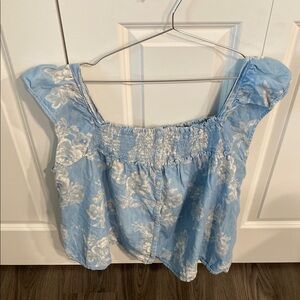 Old Navy Floral Blue and White Women's Top XXL